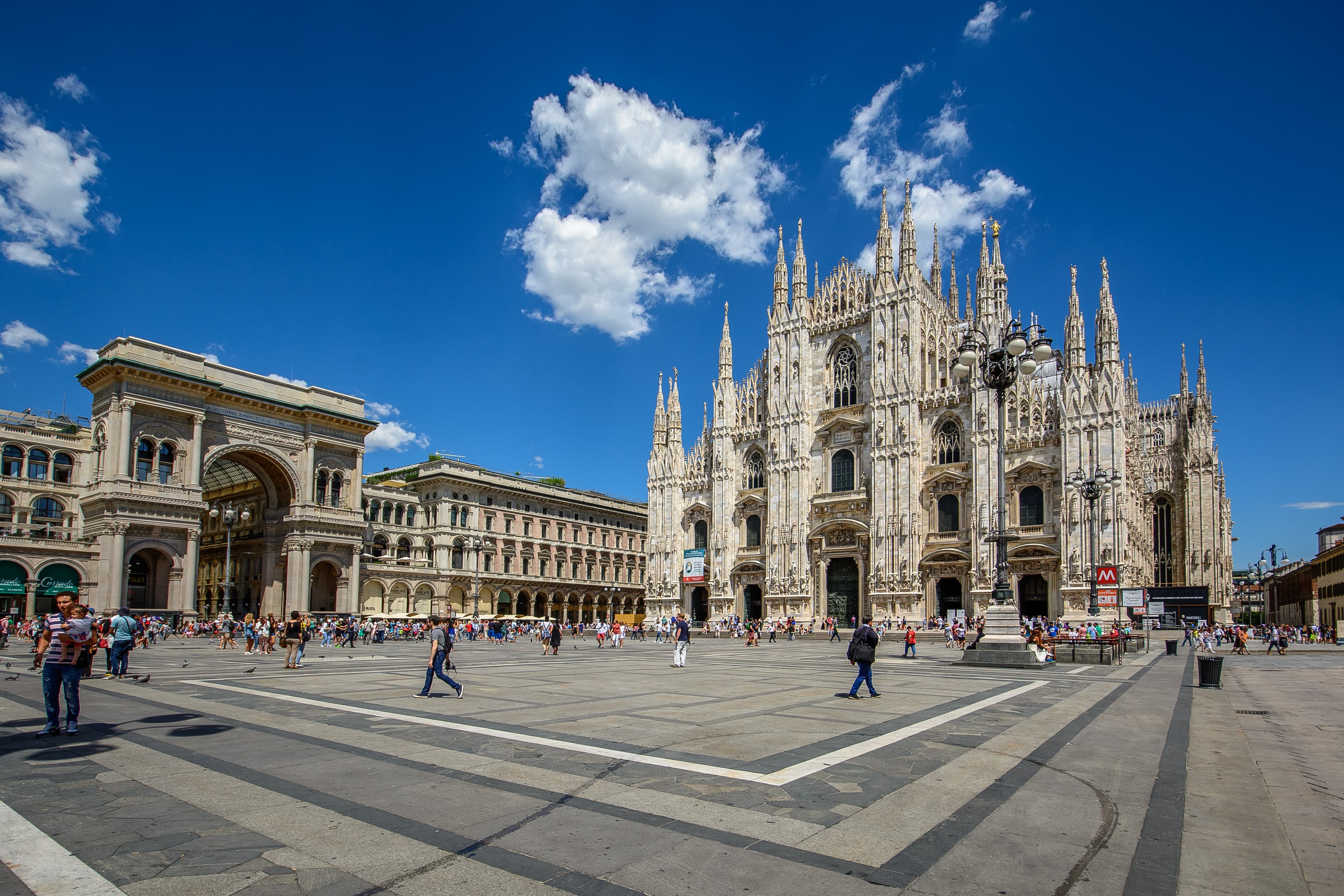 Duomo Rooftop Walk gallery 3